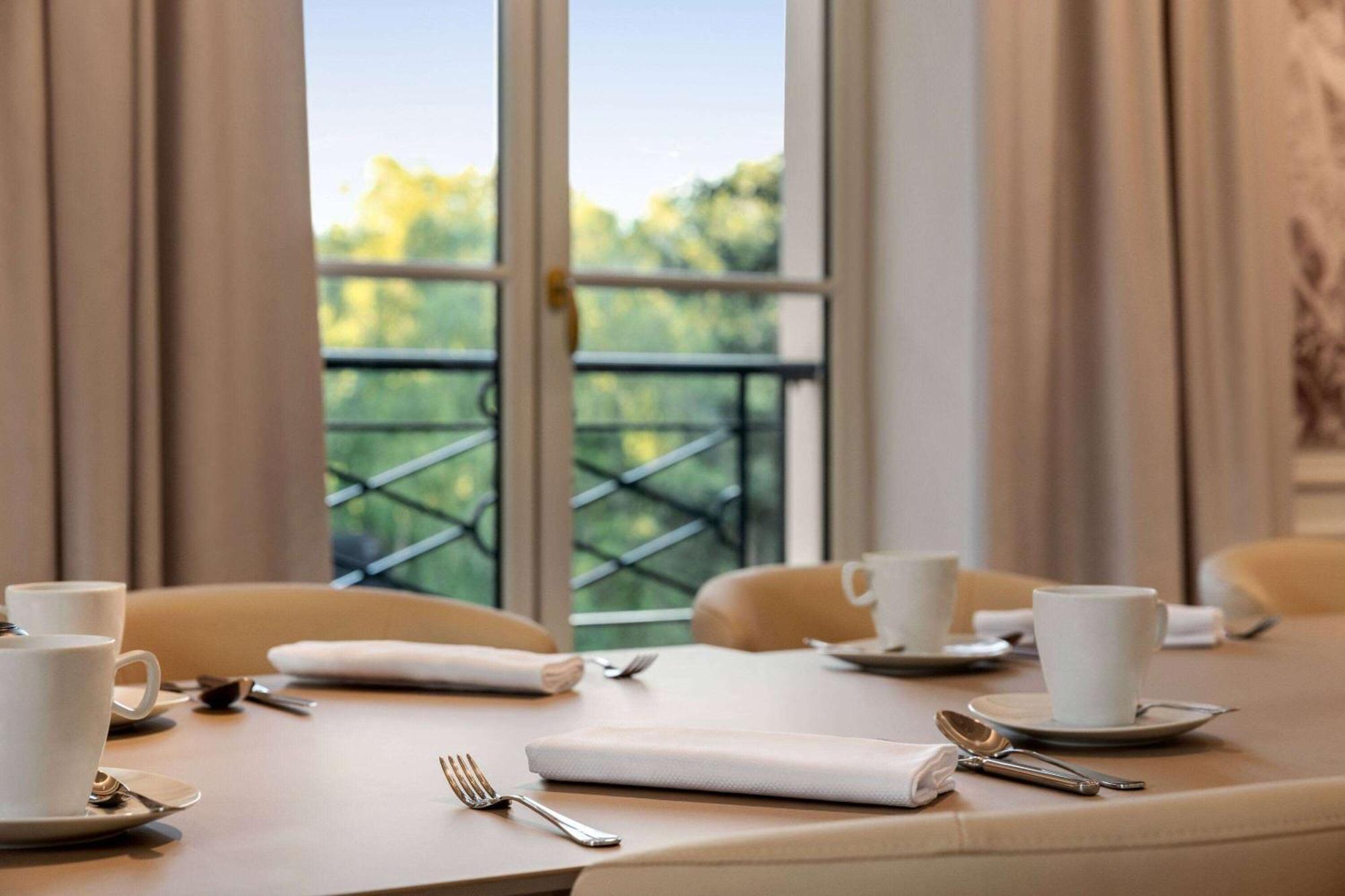 Dolce By Wyndham Versailles - Domaine Du Montcel Jouy-en-Josas Extérieur photo